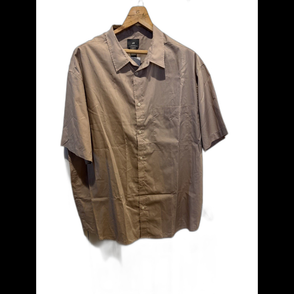 H&M Shirt Men's XL Khaki Short Sleeve Relaxed Fit Button-Front